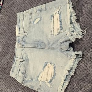 BRAND NEW WITH TAGS!! light wash denim shorts,  juniors size 5
